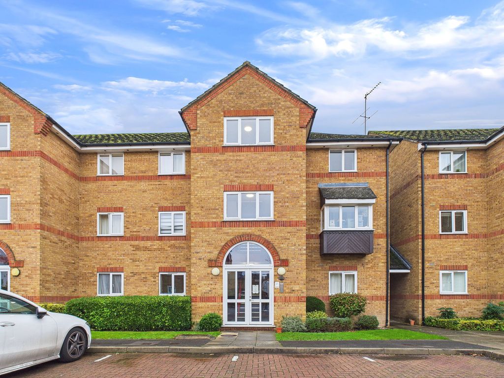 Additional image 3 of 2 bed flat for saleSouth Street, Bishop's Stortford CM23