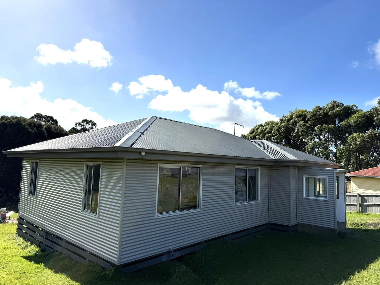 8 Ti-Tree Drive, Grassy TAS 7256