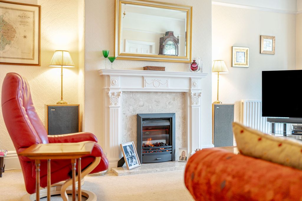 Additional image 8 of 3 bed flat for salePark Avenue, Harrogate HG2