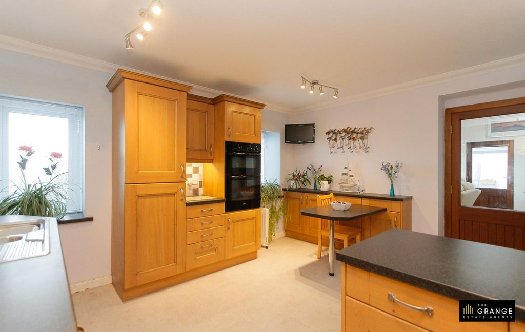 Additional image 8 of 5 bed detached house for saleCliff Terrace, Portknockie AB56