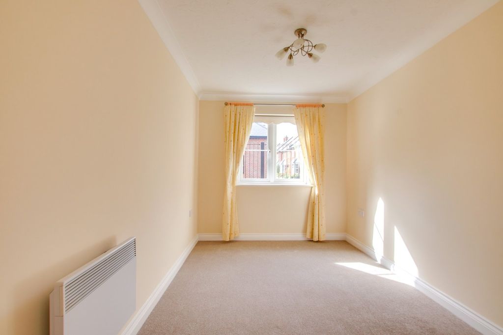 Additional image 9 of 2 bed flat for saleBrookley Road, Brockenhurst SO42