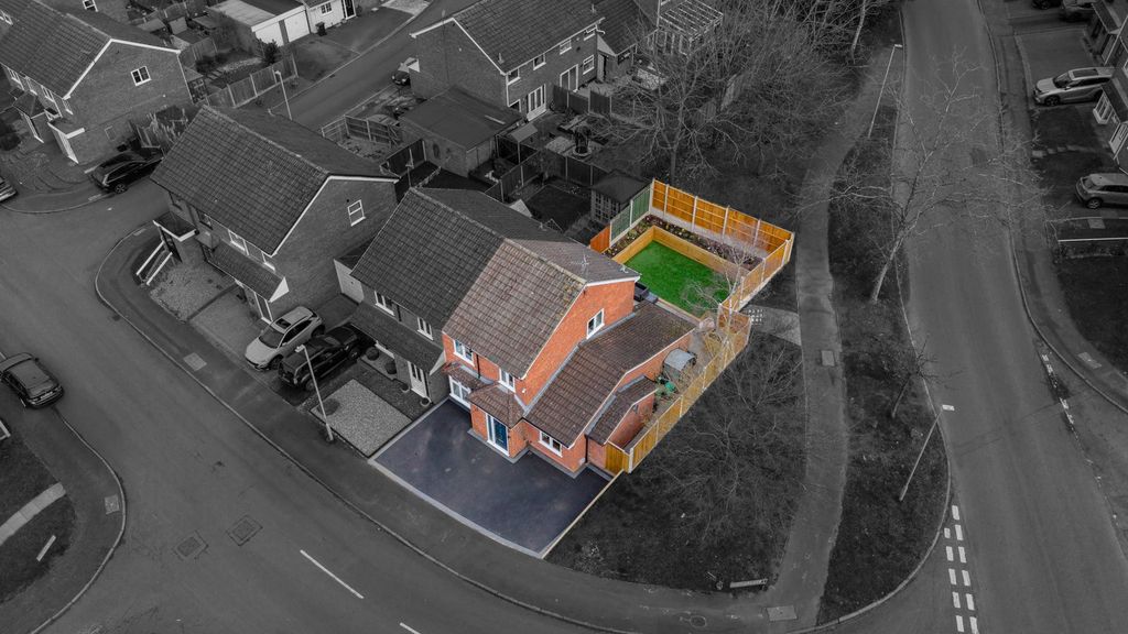 Additional image 30 of 4 bed semi-detached house for saleBarsham Drive, Brierley Hill DY5