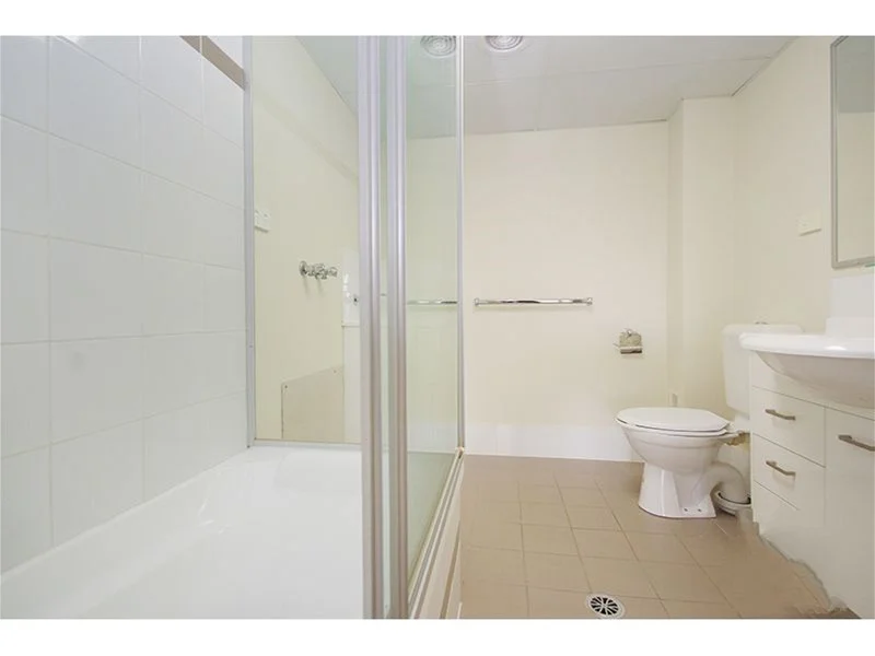 Additional image 8 of 10/76 Old Cleveland Road, Greenslopes QLD 4120