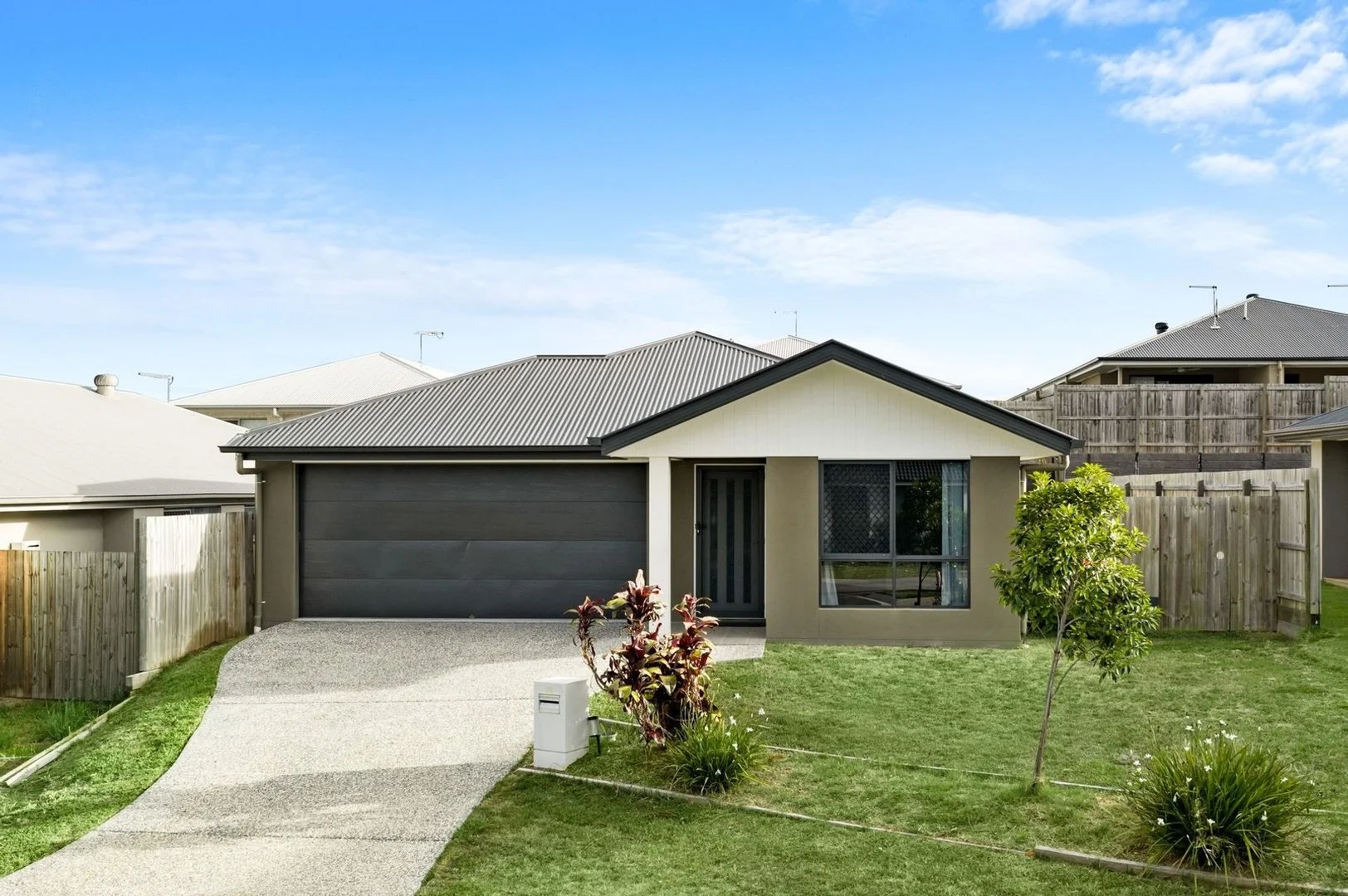 28 Sunflower Court, Ripley QLD 4306