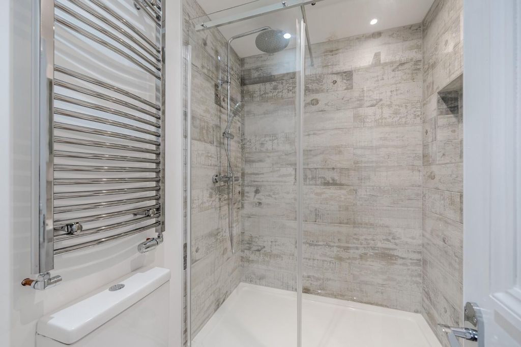 Additional image 13 of 2 bed flat for saleCalton Road, Lyncombe, Bath BA2