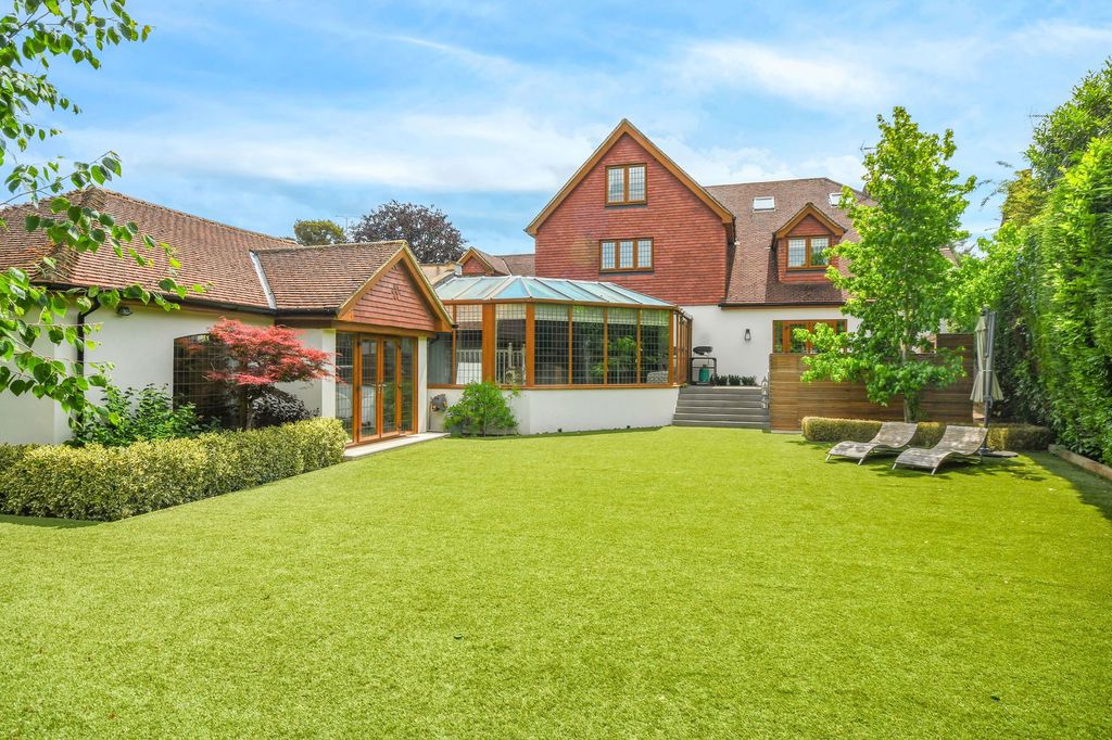 Additional image 6 of 6 bed detached house for saleChallacombe Close, Hutton Mount, Brentwood CM13