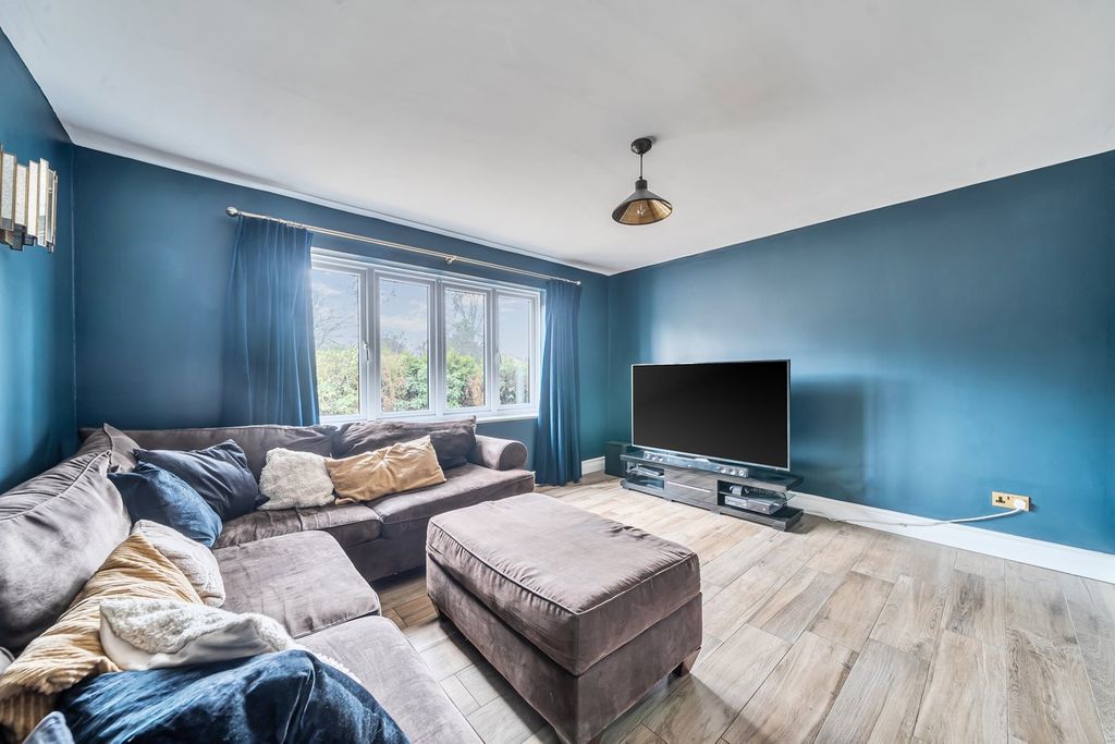 Additional image 6 of 3 bed chalet for saleLyndhurst Road, Brockenhurst SO42