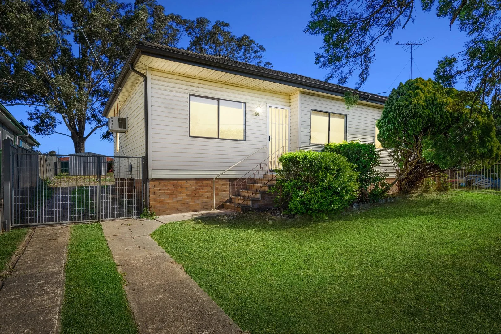 8 Cooper Street, Penrith NSW 2750