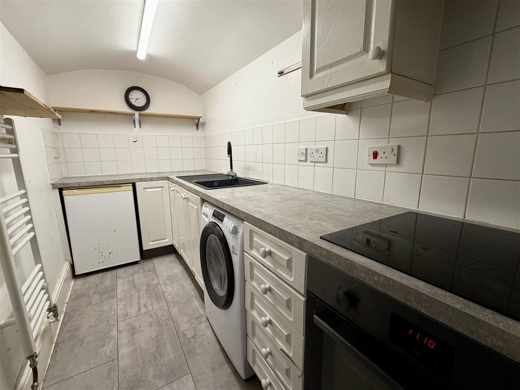 Additional image 6 of 1 bed flat for saleBarkleys Hill, Stapleton, Bristol BS16