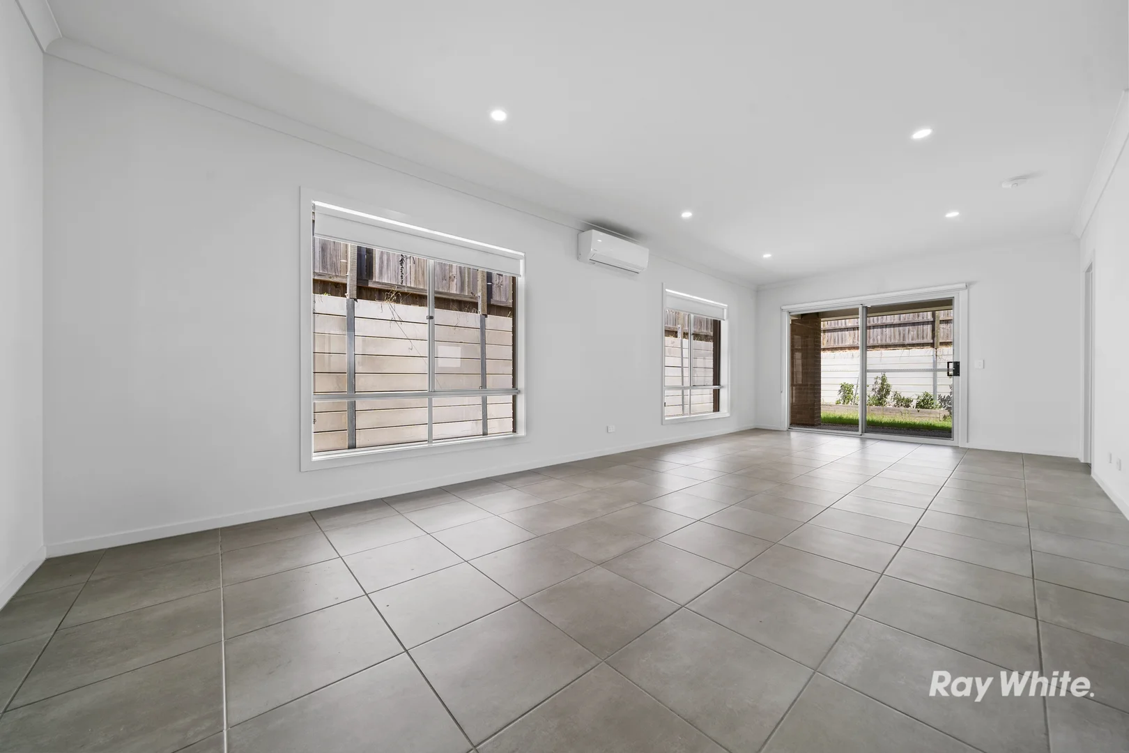 Additional image 4 of 15 Latrobe Court, Spring Mountain QLD 4300