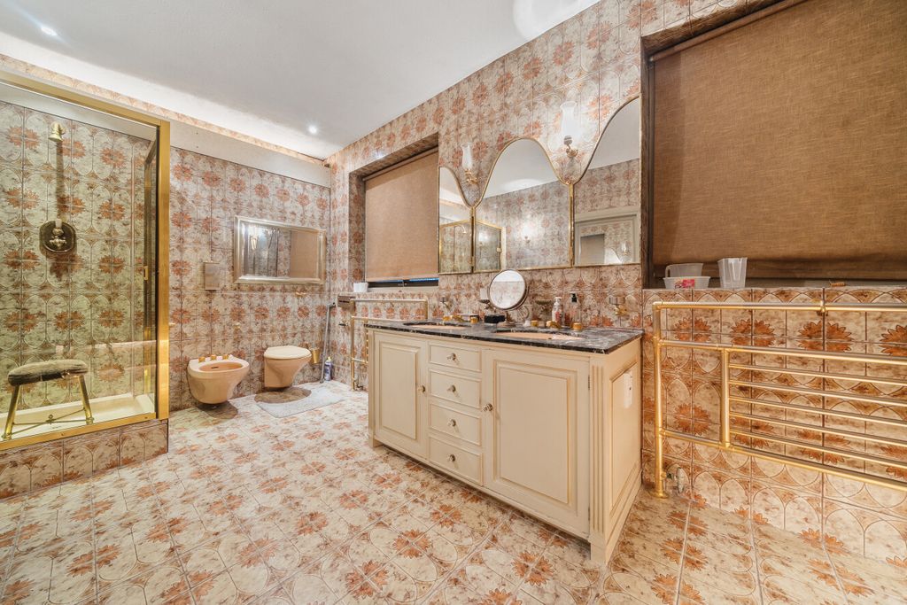 Additional image 13 of 6 bed detached house for saleSouth Hill Road, Bromley BR2