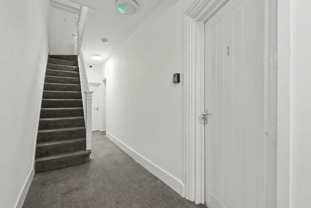 Additional image 2 of 5 bed flat for saleFive Flats, Abingdon Road, Oxford OX1