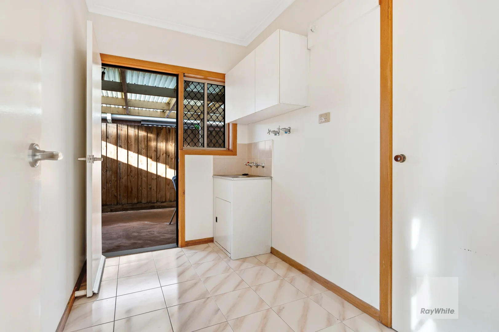 Additional image 13 of 1/98 Lenoak Street, Gladstone Park VIC 3043