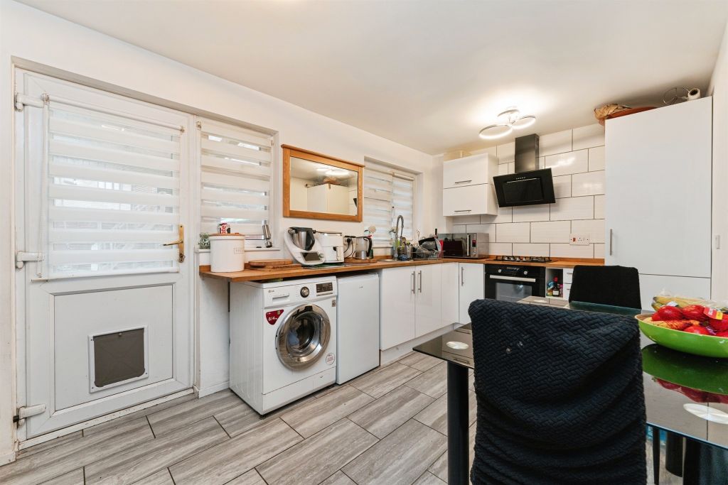 Additional image 4 of 3 bed semi-detached house for saleWillow Close, Brandon IP27