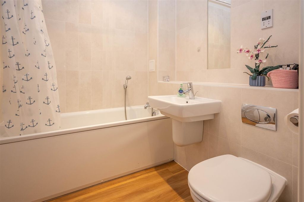 Additional image 12 of 2 bed flat for saleRollason Way, Brentwood CM14