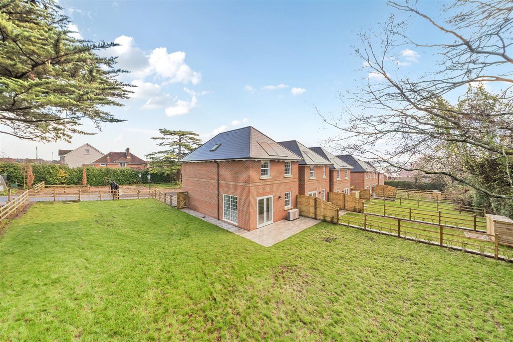 Additional image 2 of 4 bed detached house for saleSalisbury Road, Blandford Forum DT11