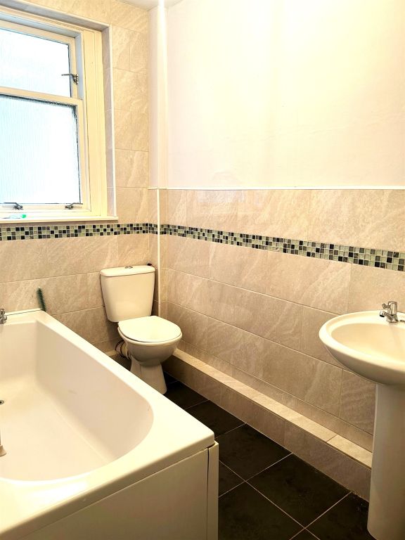Additional image 16 of 2 bed flat for saleDarnley Street, Stirling FK8