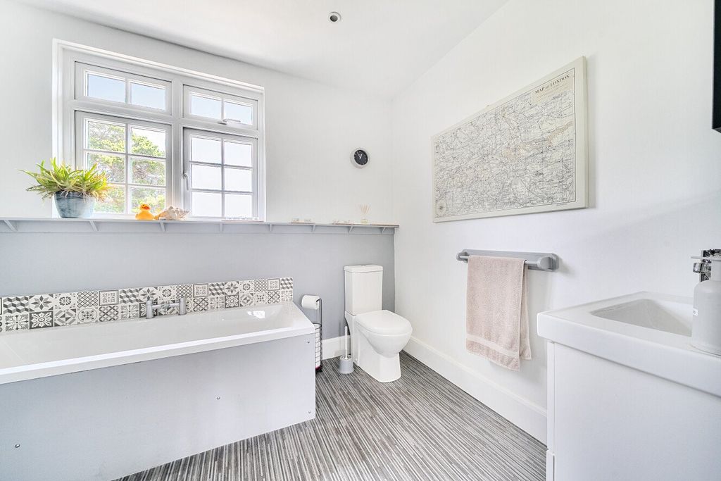 Additional image 24 of 5 bed detached house for saleHayes Lane, Hayes, Kent BR2