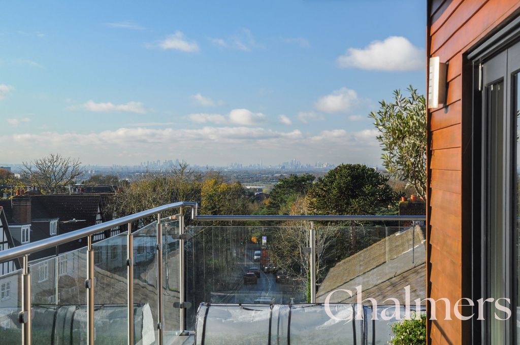 Additional image 4 of 2 bed flat for saleHigh Street, Brentwood CM14