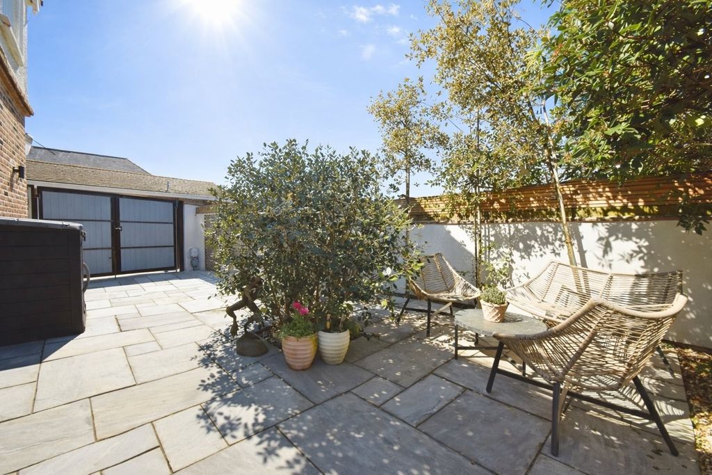 Additional image 5 of 3 bed semi-detached house for saleSeacroft Road, Broadstairs, Kent CT10