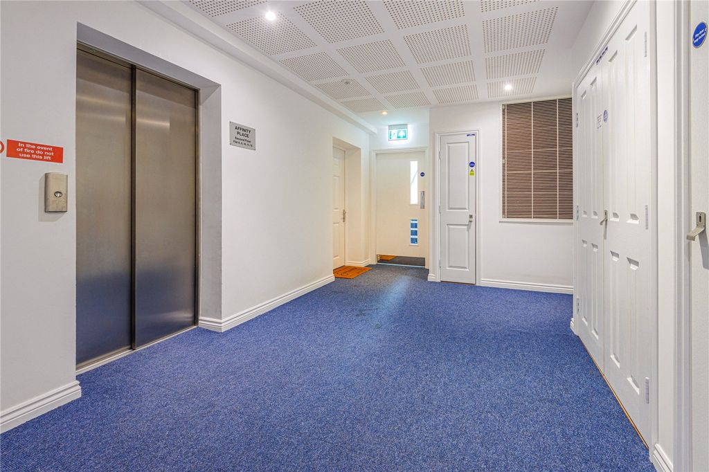Additional image 7 of 2 bed flat for saleElstree Way, Borehamwood, Hertfordshire WD6