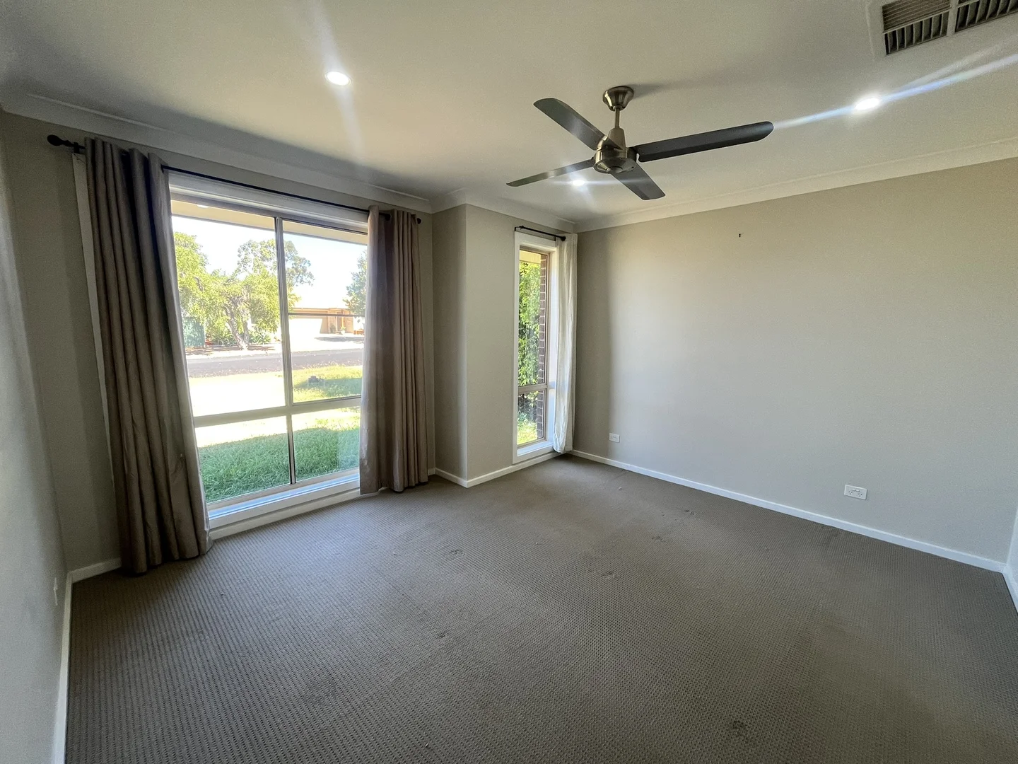Additional image 10 of 35 Linda Drive, Dubbo NSW 2830
