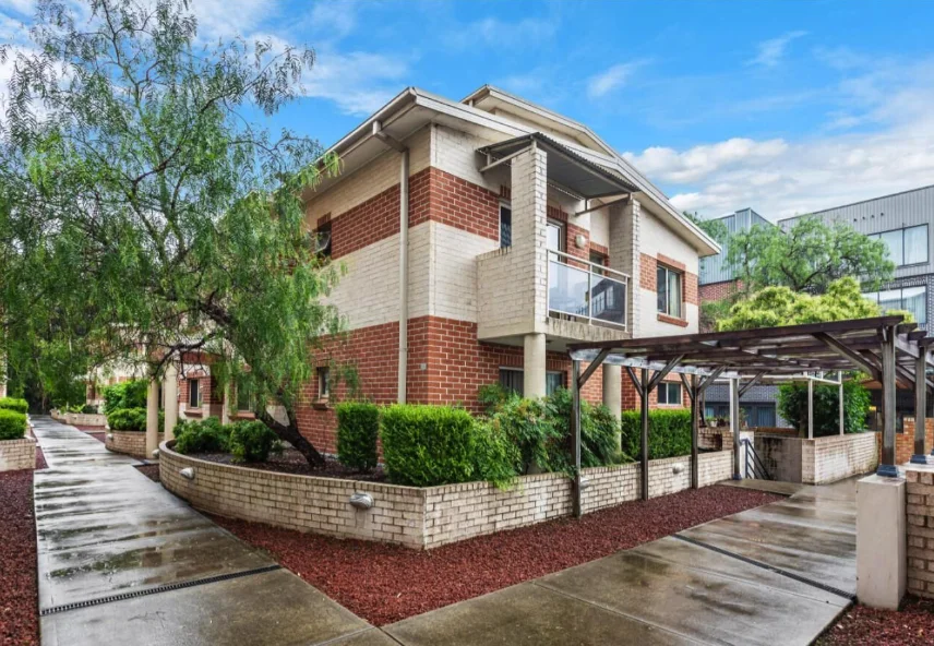 3/2 Wentworth Avenue, Toongabbie NSW 2146