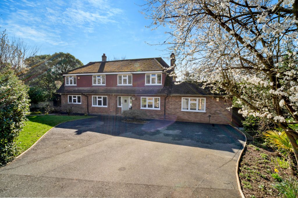 Additional image 28 of 5 bed detached house for saleThe Close, Bourne End SL8