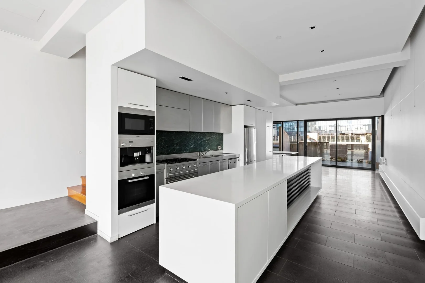Additional image 4 of 10/201 Franklin St, Melbourne VIC 3000