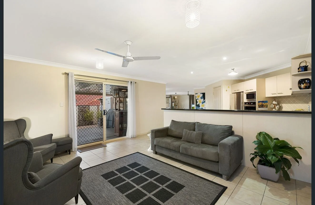 25 Barculdie Crescent, Deception Bay QLD 4508 photo 5