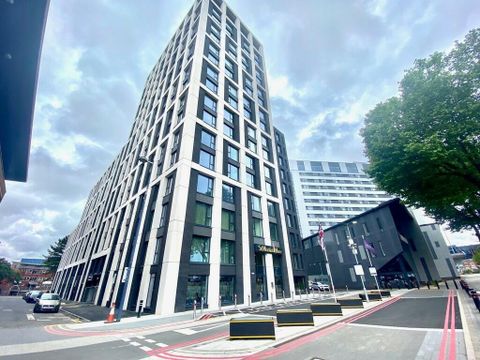 Broad Street, Birmingham, West Midlands B15