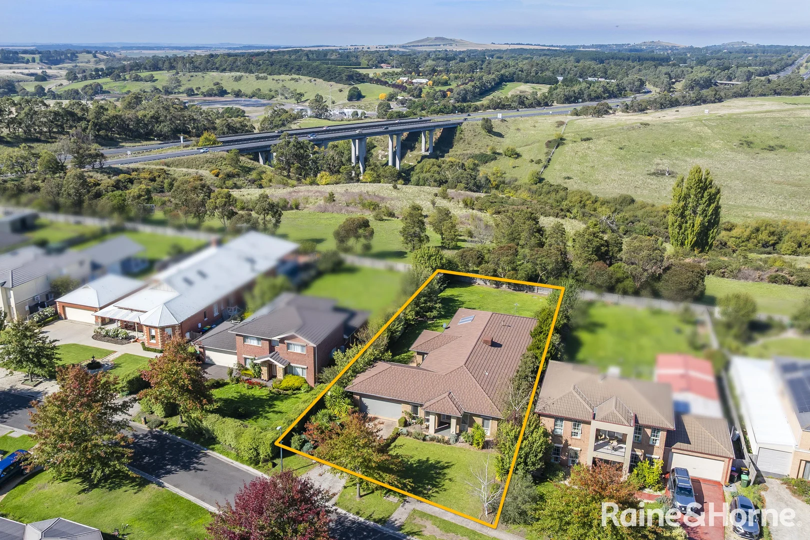 Additional image 25 of 12 Cassandra Close, Gisborne VIC 3437