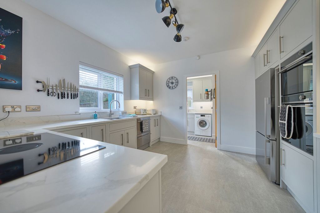 Additional image 14 of 6 bed detached house for saleWellshaw View, Hamilton ML3