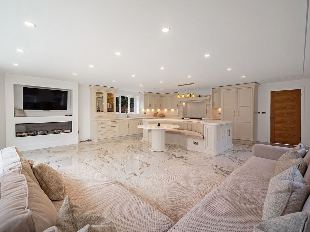 Additional image 8 of 5 bed detached house for saleCommon Edge Road, Blackpool FY4