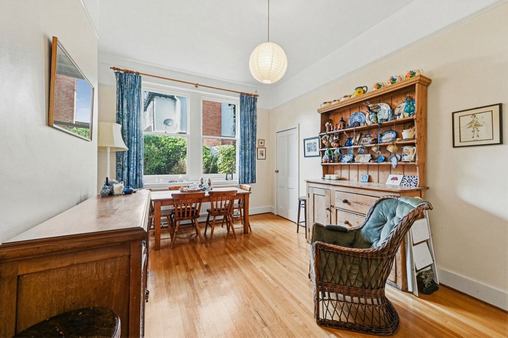 Additional image 15 of 5 bed detached house for saleScotts Avenue, Shortlands BR2