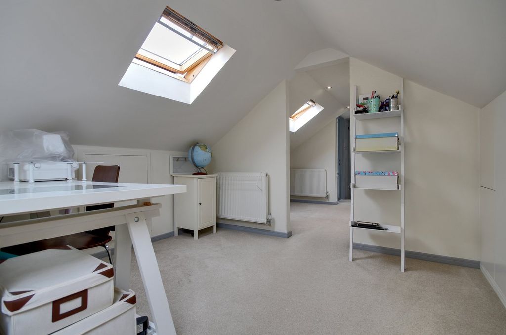 Additional image 15 of 4 bed detached bungalow for saleOberfield Road, Brockenhurst SO42
