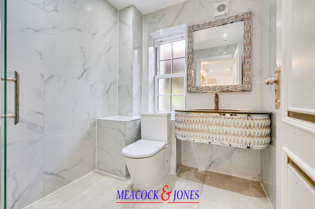 Additional image 15 of 6 bed detached house for saleHeronway, Hutton Mount, Brentwood CM13