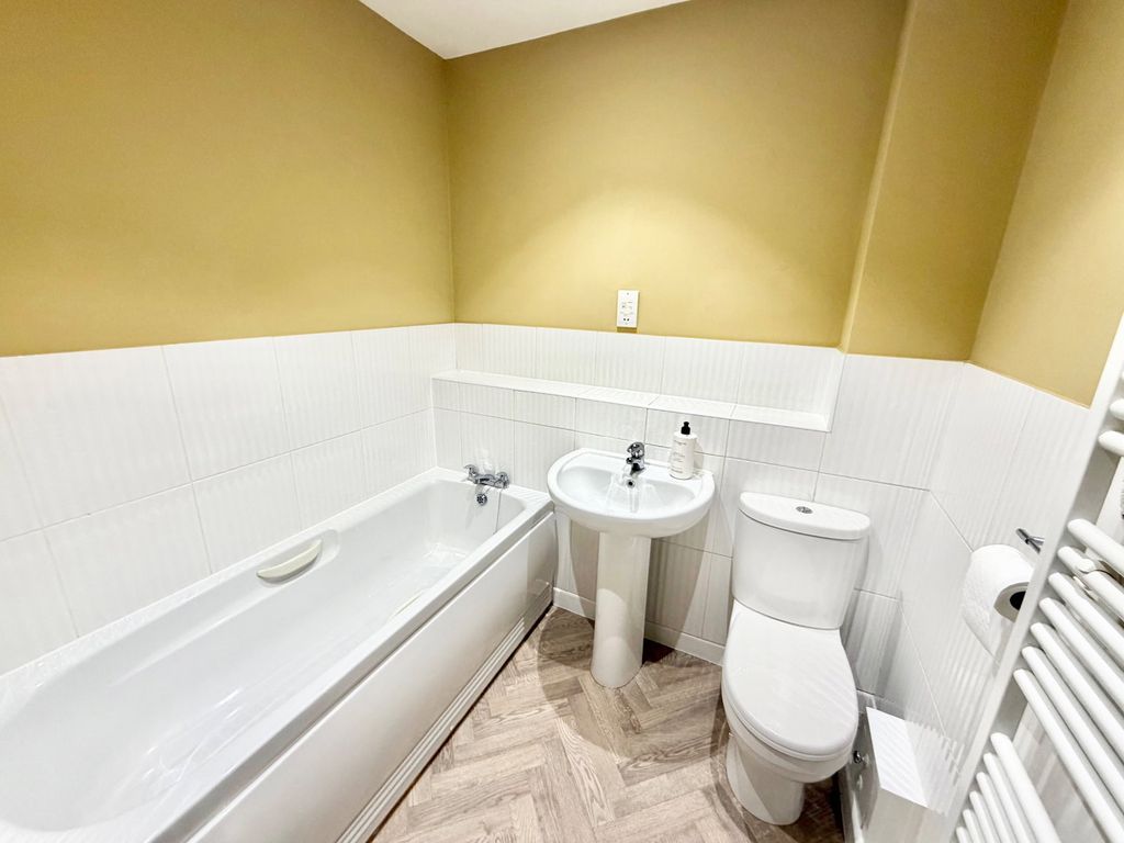 Additional image 18 of 2 bed flat for saleMadison Avenue, Brierley Hill DY5