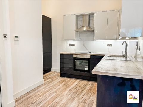 Flat, London Road North, Merstham, Redhill RH1