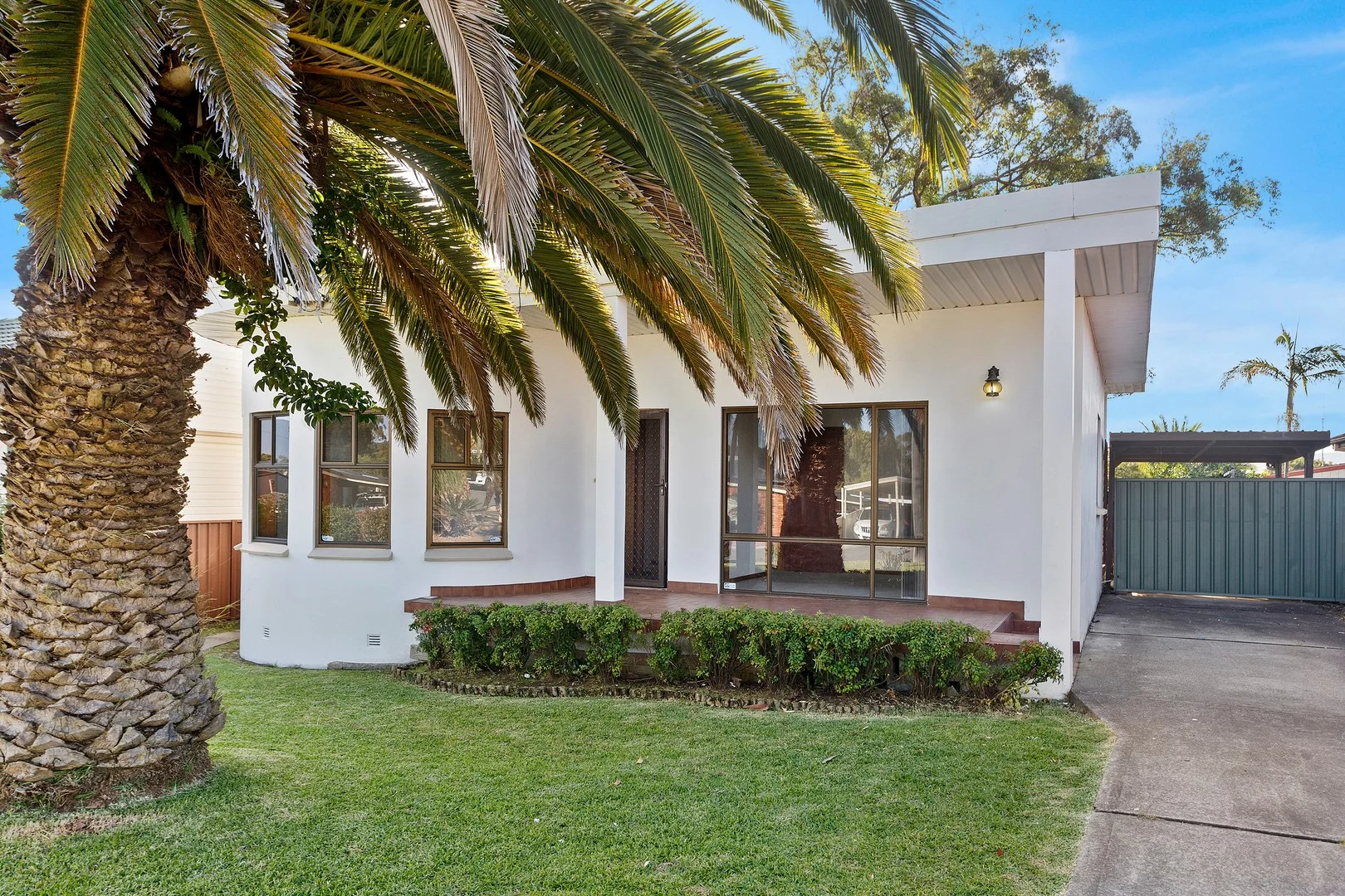 100 Wentworth Street, Oak Flats NSW 2529