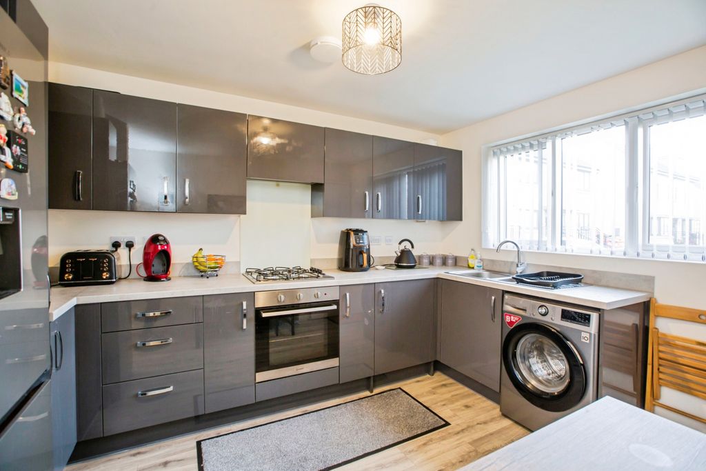Additional image 8 of 2 bed semi-detached house for saleShears Drive, Brighouse HD6