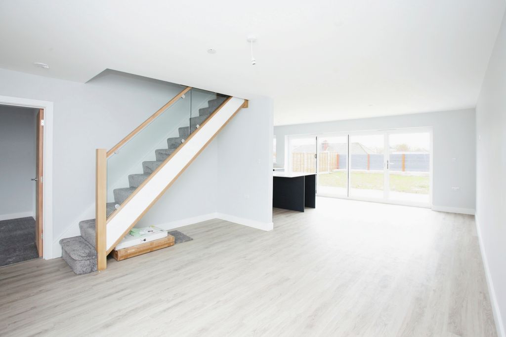 Additional image 5 of 4 bed detached house for saleLibanus Road, Blackwood NP12