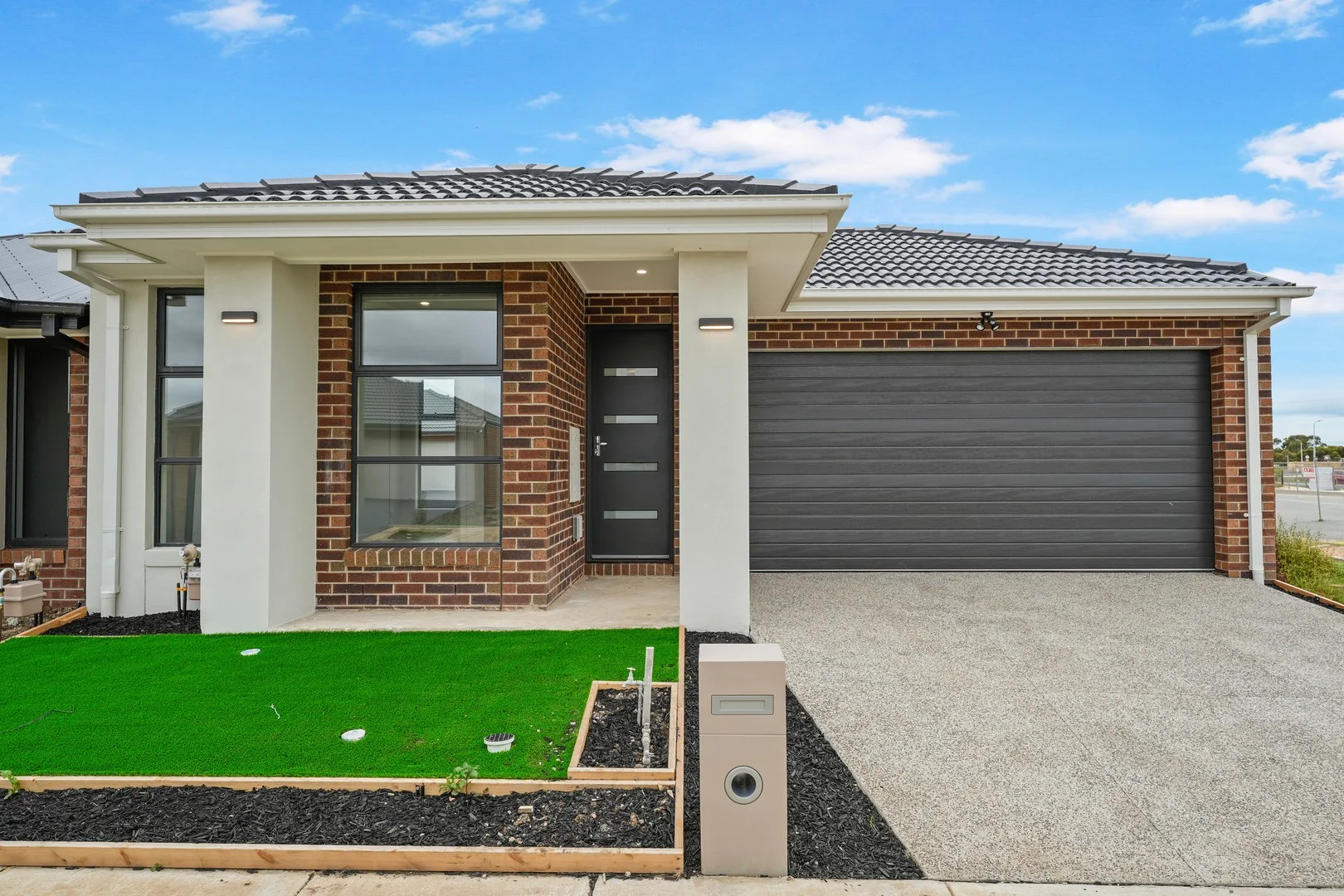 9 Holmfirth Way, Lara VIC 3212