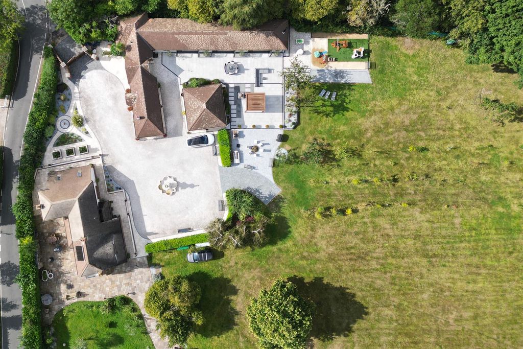 Additional image 57 of 6 bed detached house for saleHay Green Lane, Hook End, Brentwood CM15