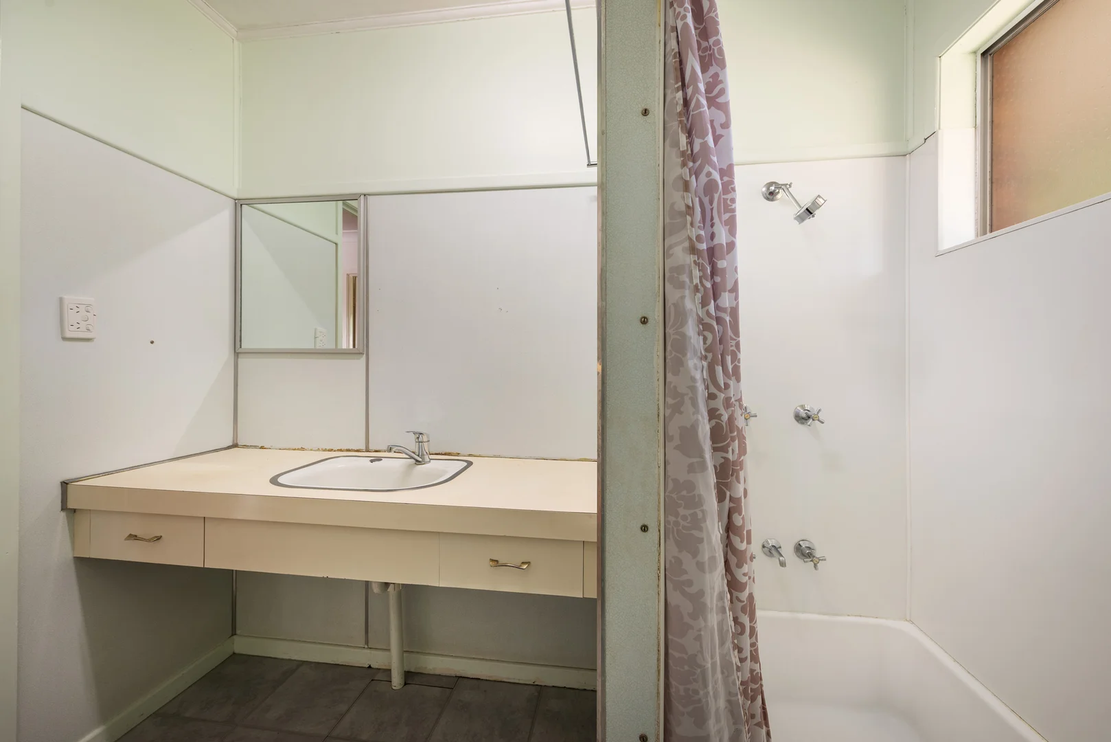 Additional image 7 of Unit 4/106 Taylor Street, Newtown QLD 4350