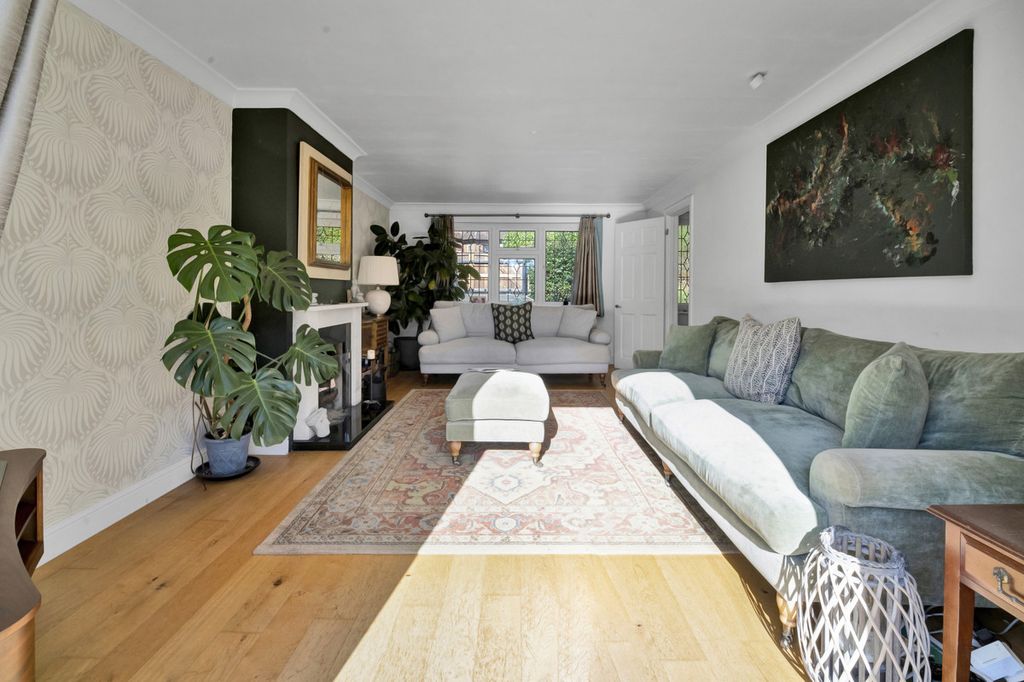 Additional image 5 of 5 bed detached house for saleThe Close, Bourne End SL8