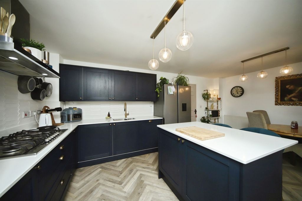 Additional image 3 of 4 bed detached house for saleSorrel Drive, Bridgwater TA5