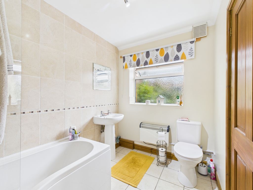 Additional image 9 of 3 bed terraced house for saleLoxleigh Avenue, Bridgwater TA6