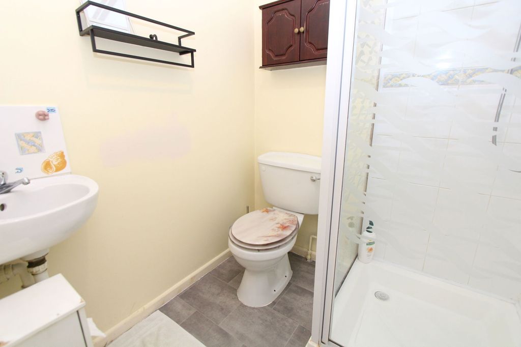 Additional image 17 of 5 bed detached house for saleNorth View Drive, Brierley Hill DY5