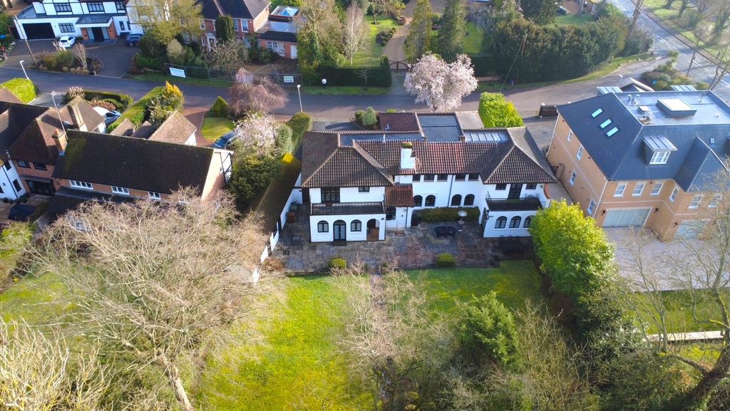 Additional image 42 of 5 bed detached house for saleBarham Avenue, Elstree, Borehamwood WD6